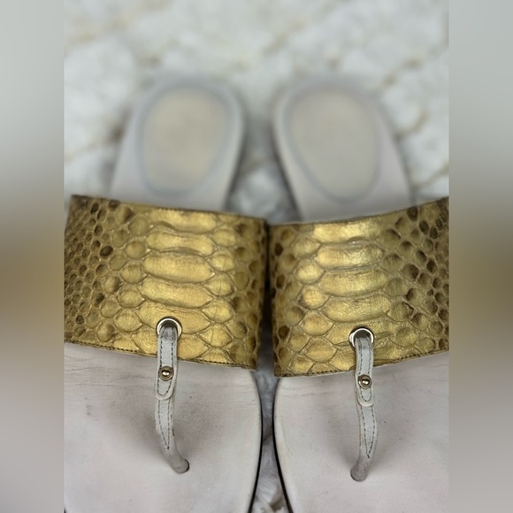 Gucci Gold Snake Skin Metallic Sandals Size 8 1/2 - Picture 2 of 10
